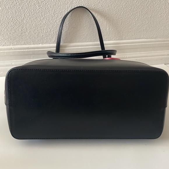 ❌SOLD❌ Kate Spade Braelynn black leather tote bag w strawberry bag charm NWT - Picture 11 of 14